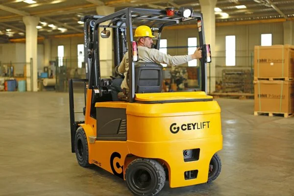 ceylift elektrikli forklift kiralama