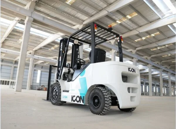 ceylift akülü forklift